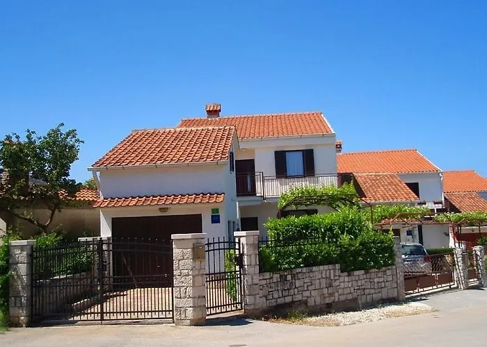 Apartments Ivan 41