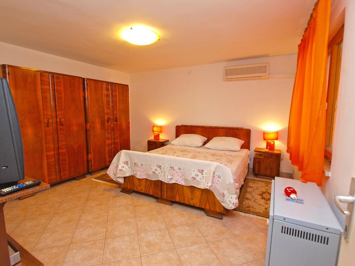 Ivan 41 * Pula